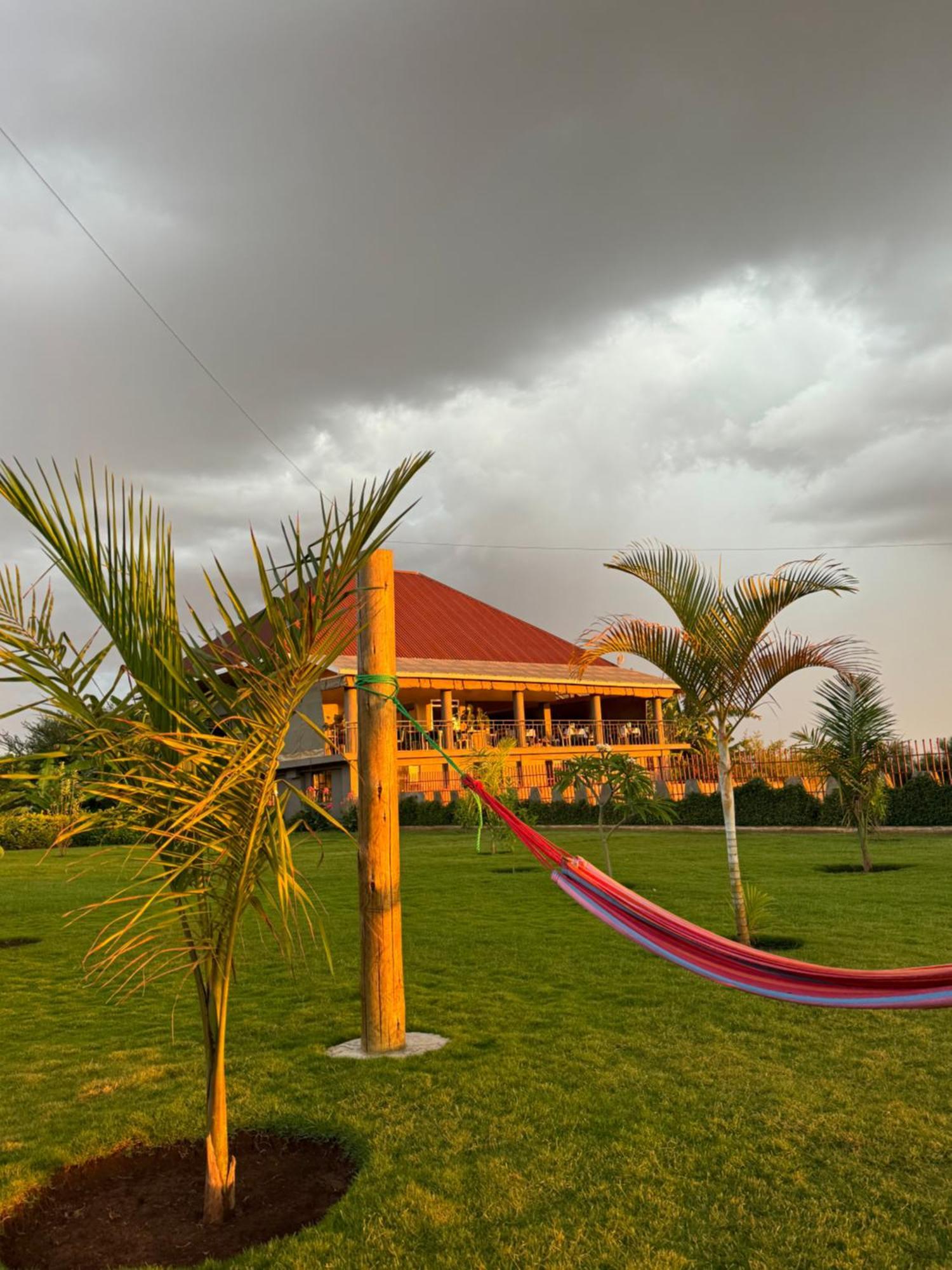 Heart And Soul Lodge Karatu Exterior photo
